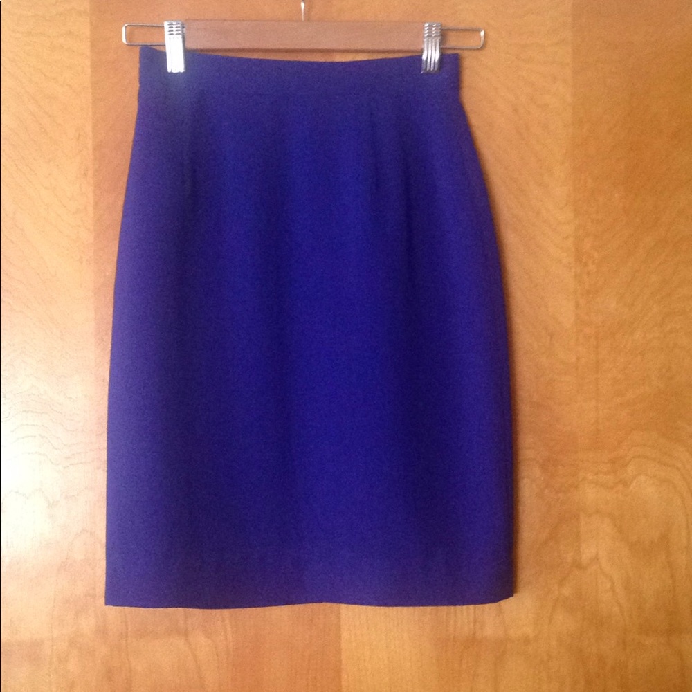 Votre Nom Women's size 2 skirt from Paris, France.